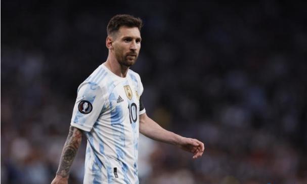 秋季就该这么打扮：衣不紧身、不花哨，轻松摆脱路人感，还保暖